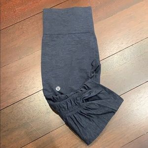 Lululemon hi rise cropped legging